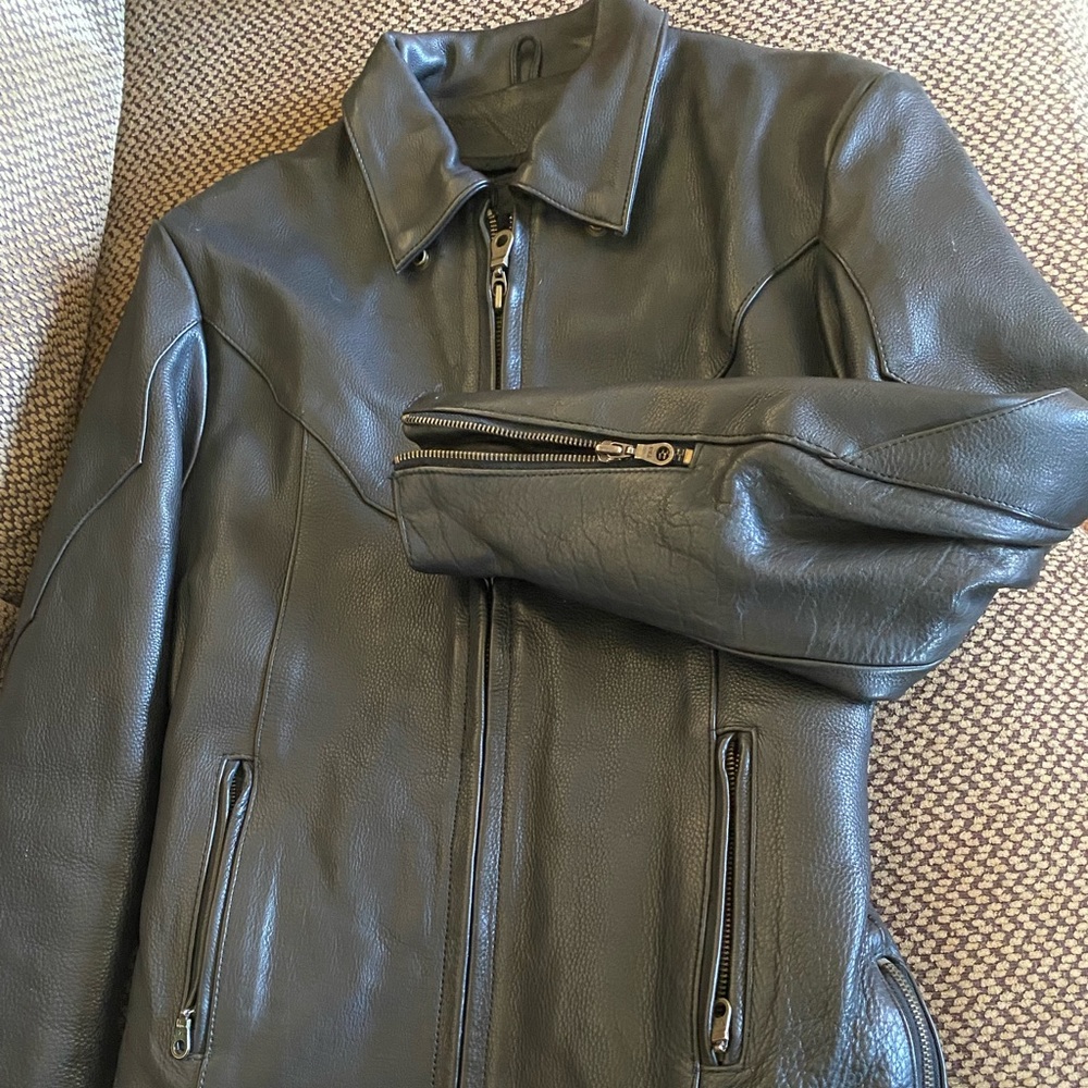Raider Leather Biker Jacket Like New
With removable lining